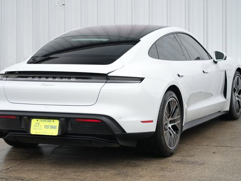 Used 2023 Porsche Taycan image 49