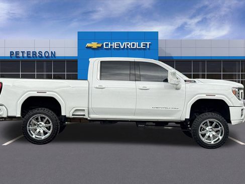 Certified 2022 GMC Sierra 2500 Denali AWD/4WD image 3