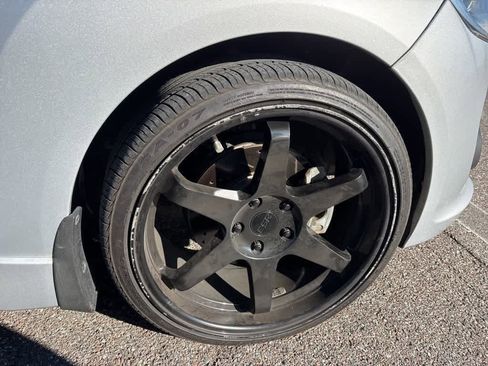 Used 2013 Hyundai Veloster Turbo image 6