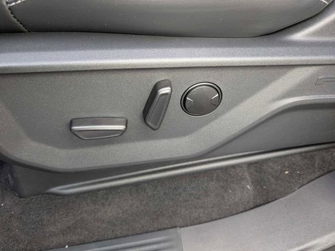 New 2025 Ford Expedition Platinum w/ Driver's Package image 33