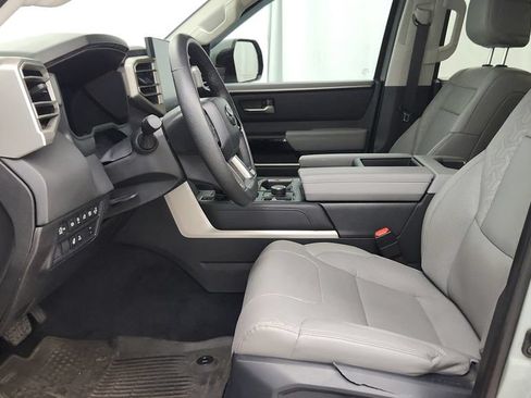 Used 2024 Toyota Tundra Limited AWD/4WD image 25