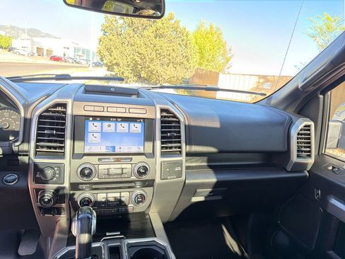 Certified 2018 Ford F150 Platinum w/ Technology Package AWD/4WD image 18