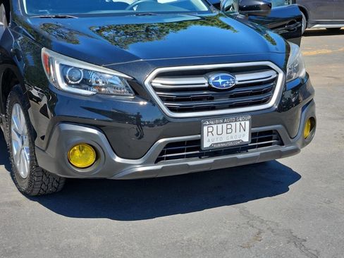 Used 2018 Subaru Outback 2.5i AWD/4WD image 12
