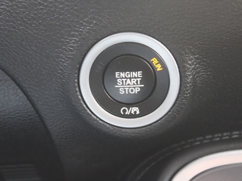 Used 2020 Dodge Challenger R/T Scat Pack RWD image 27