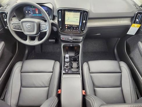 New 2026 Volvo XC40 B5 Ultra w/ Climate Package image 11