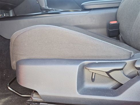 Used 2025 Toyota Camry LE image 19