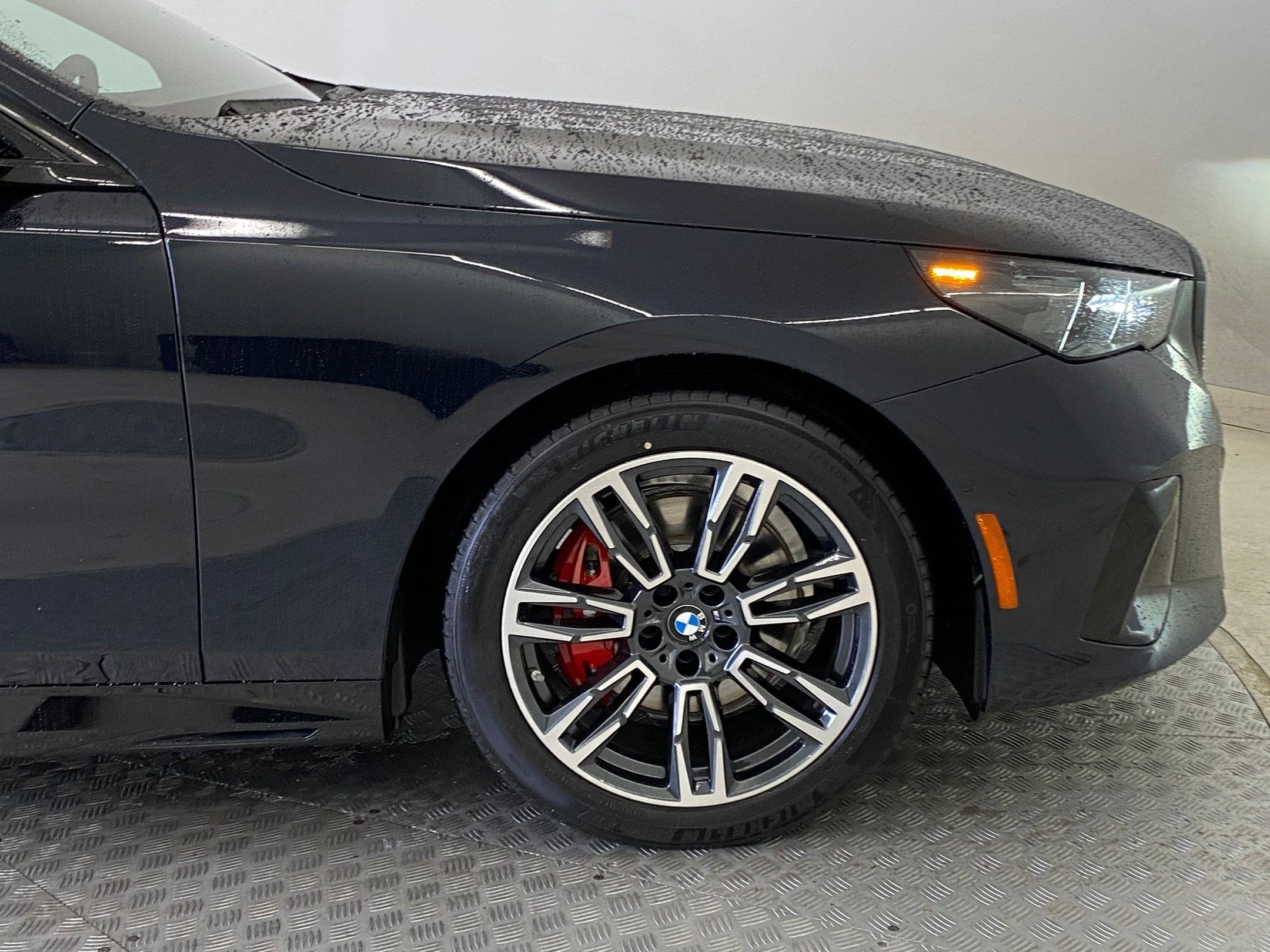 Used 2026 BMW 530i xDrive w/ M Sport Package AWD/4WD image 11