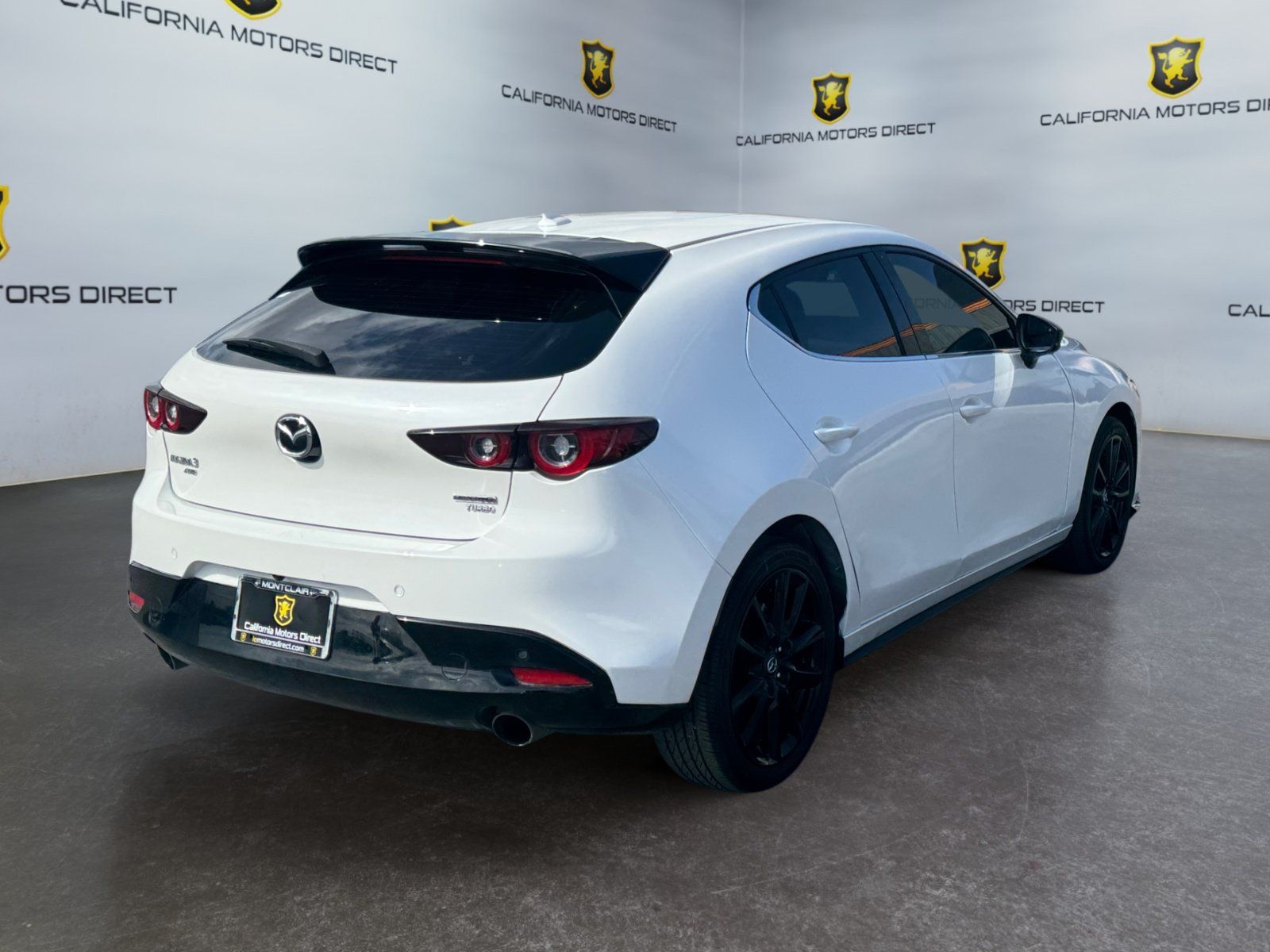 Used 2024 MAZDA MAZDA3 Hatchback w/Premium Plus Pkg AWD/4WD image 5