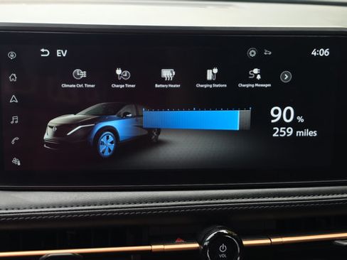 Used 2025 Nissan Ariya AWD image 43