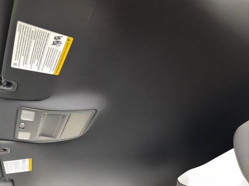 Used 2025 Ford Mustang EcoBoost image 17