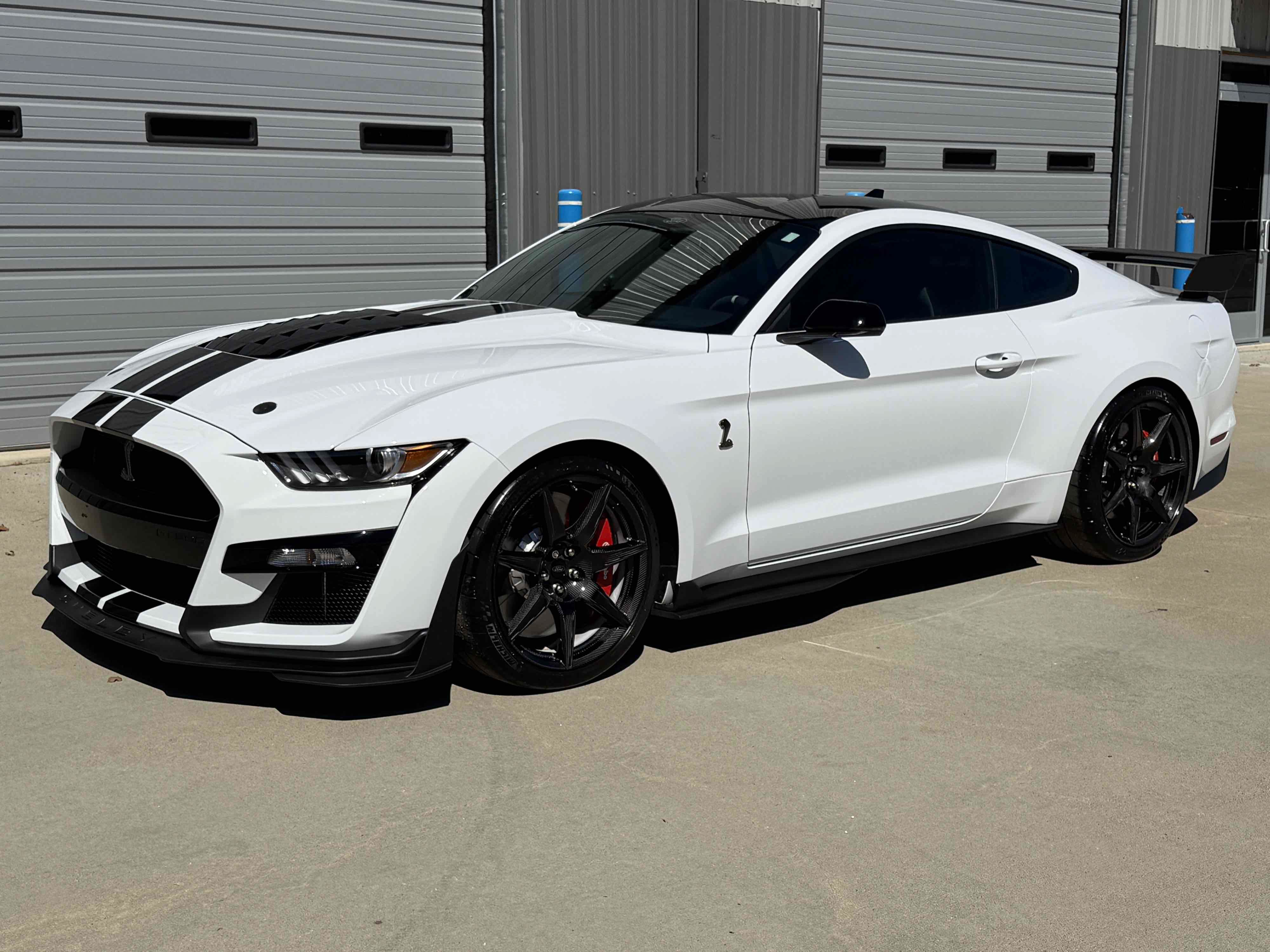 Used 2021 Ford Mustang Shelby GT500 w/ Carbon Fiber Track Pack RWD image 75