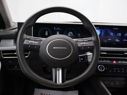 Used 2025 Hyundai Sonata SEL FWD image 19