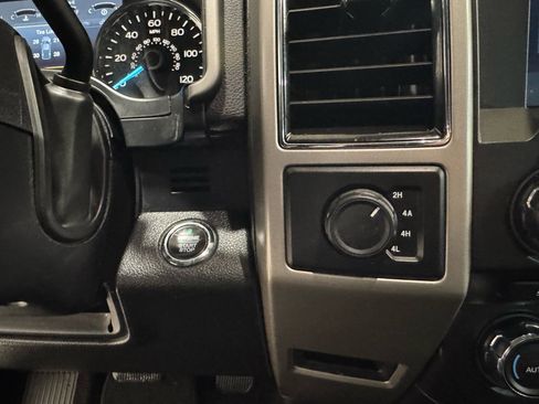 Used 2018 Ford F150 Lariat image 23