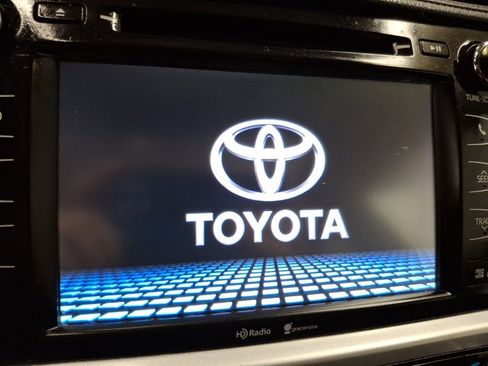 Used 2015 Toyota Highlander XLE image 20