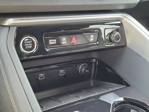 Certified 2025 Audi Q5 Premium w/ Convenience Package image 26