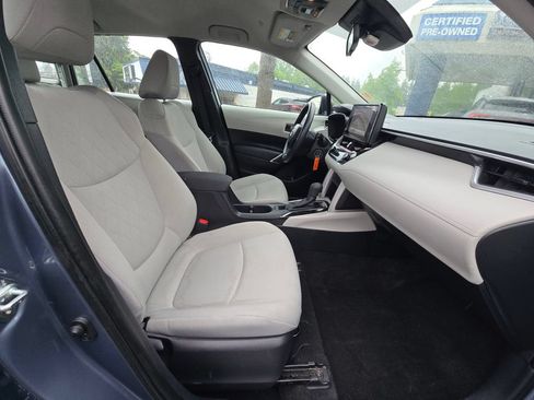 Used 2023 Toyota Corolla Cross L AWD/4WD image 11