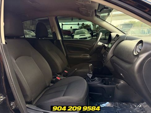 Used 2019 Nissan Versa S FWD image 31