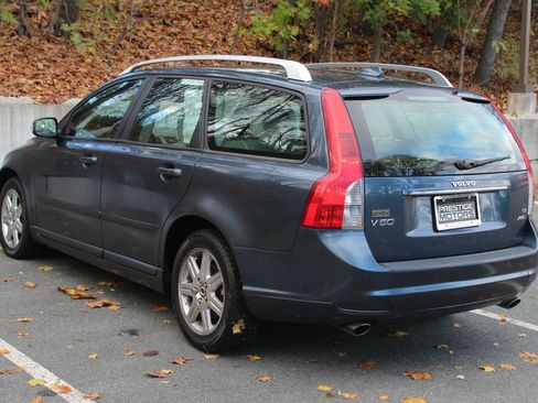 Used 2008 Volvo V50 T5 AWD/4WD image 7