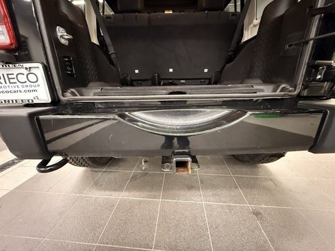 Certified 2017 Jeep Wrangler Unlimited Sahara w/ Connectivity Group image 40