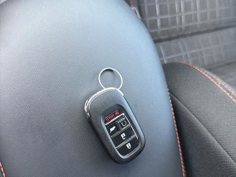 Used 2024 Honda HR-V Sport image 29