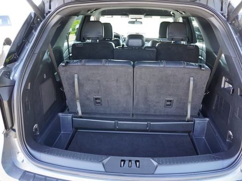 Used 2025 Ford Explorer ST-Line w/ ST-Line Street Pack AWD/4WD image 22