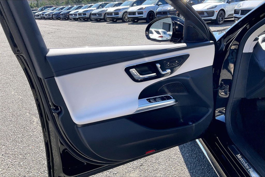 Used 2026 Mercedes-Benz E 350 4MATIC Sedan image 15