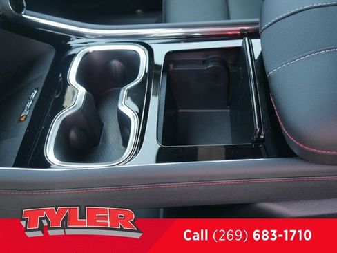New 2026 Chevrolet Traverse RS w/ LPO, Floor Liner Package AWD/4WD image 41