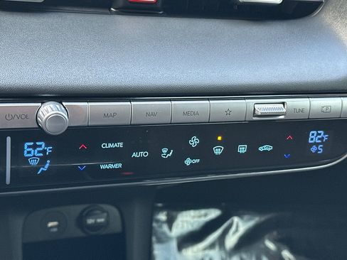 Used 2024 Hyundai Ioniq 5 SEL image 21