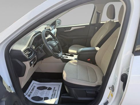 Used 2022 Ford Escape SE FWD image 11
