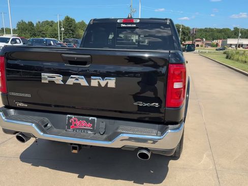 Used 2025 RAM 1500 Big Horn AWD/4WD image 7