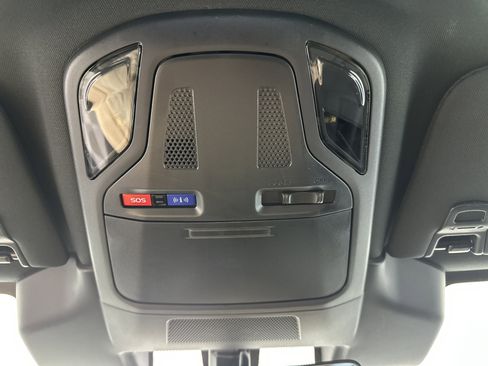 Used 2025 Subaru Outback Wilderness image 32