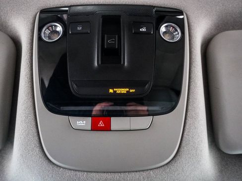 Used 2023 Kia Niro EX Touring image 30