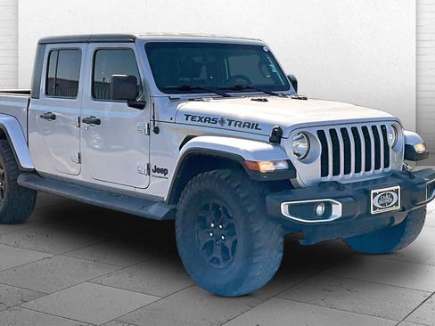 Used 2023 Jeep Gladiator Sport AWD/4WD image 1