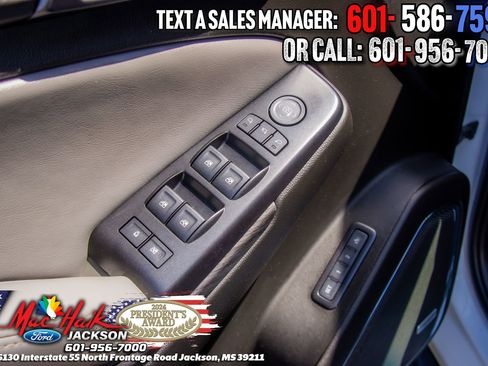 Used 2018 Chevrolet Tahoe LT AWD/4WD image 13