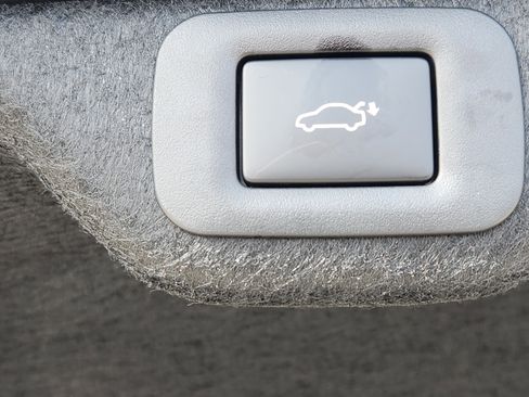 Used 2025 Lexus ES 350 w/ Premium Package image 40