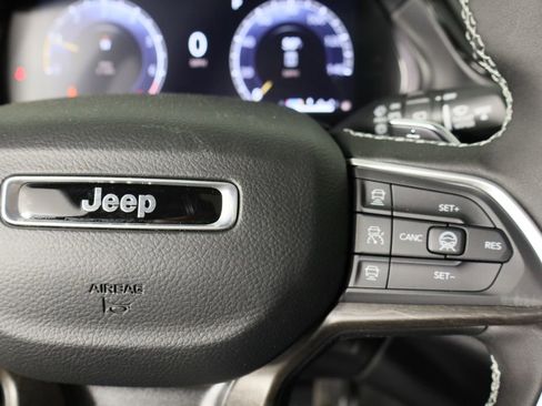 New 2026 Jeep Grand Cherokee Laredo image 10