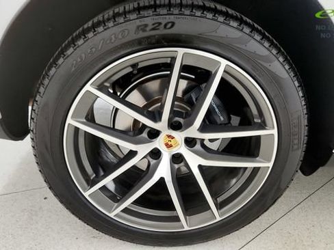 Used 2024 Porsche Macan w/ Premium Plus Package AWD/4WD image 79