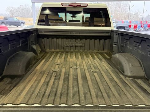 Used 2020 Chevrolet Silverado 3500 High Country w/ Z71 Off-Road Package image 8