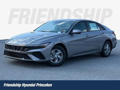 Used 2025 Hyundai Elantra SE
