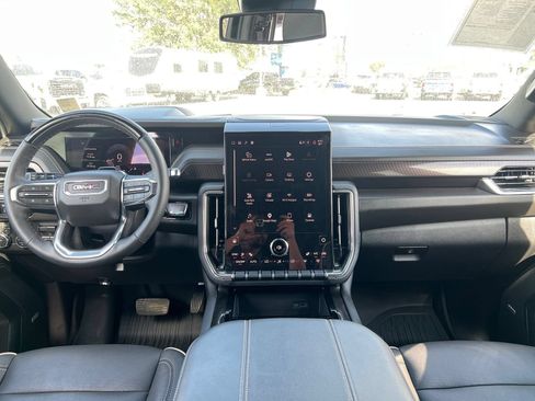 Used 2026 GMC Yukon XL Elevation AWD/4WD image 12