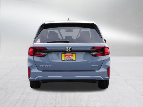 New 2026 Honda Odyssey Touring image 6
