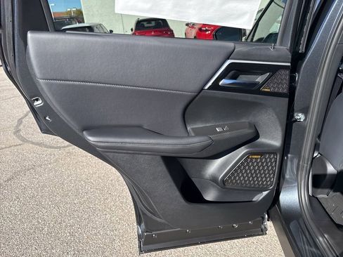 New 2026 Mitsubishi Outlander SE image 29