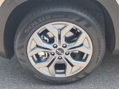Used 2026 Kia Seltos LX AWD/4WD image 11