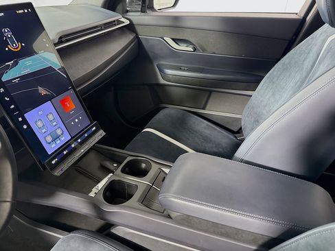 Used 2023 Fisker Ocean One AWD/4WD image 25