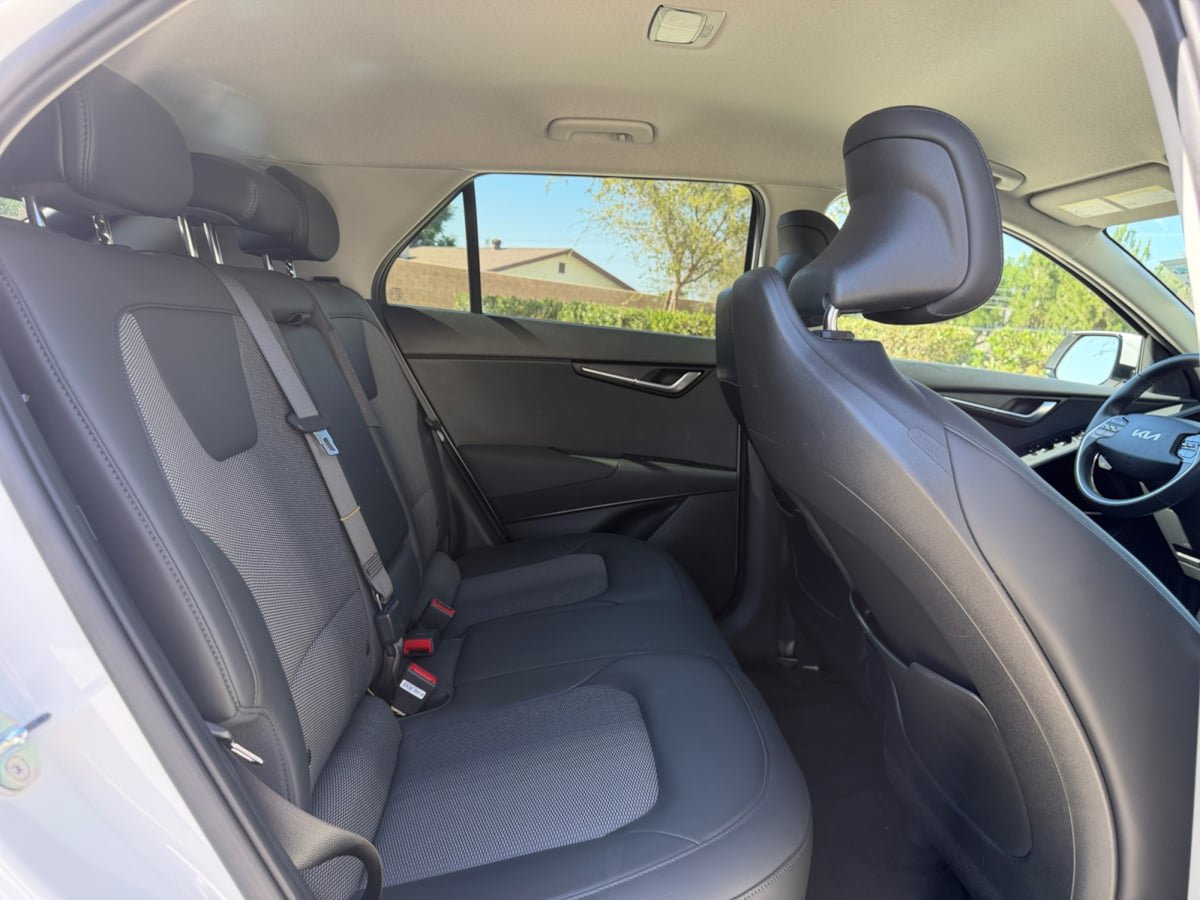 Used 2023 Kia Niro Wind FWD image 20