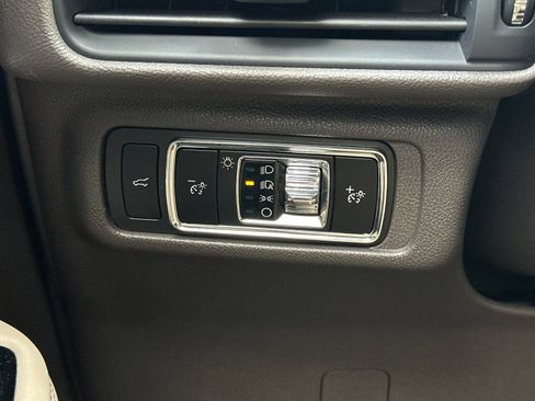 Used 2023 Lincoln Corsair Reserve w/ Equipment Group 201A image 31