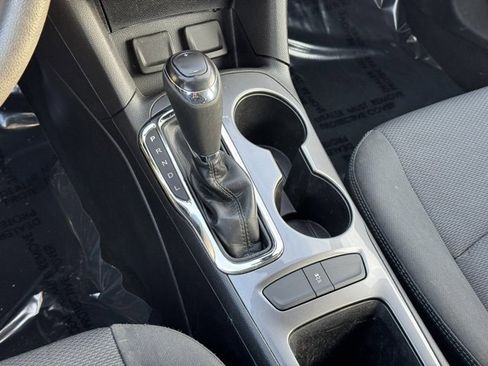 Used 2018 Chevrolet Cruze LT image 16