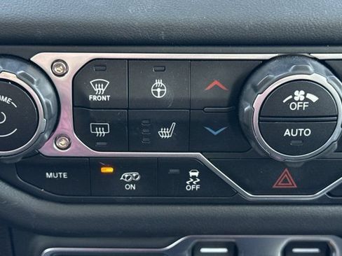 Used 2024 Jeep Wrangler Unlimited Rubicon 392 AWD/4WD image 18