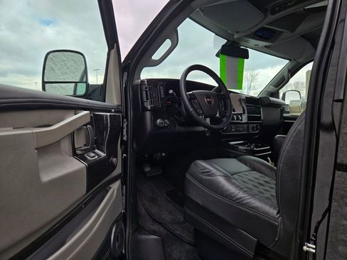 New 2025 GMC Savana 2500 w/ Driver Convenience Package image 24