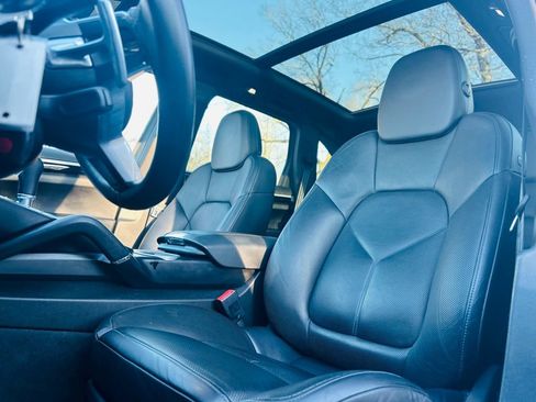 Used 2016 Porsche Cayenne S image 16